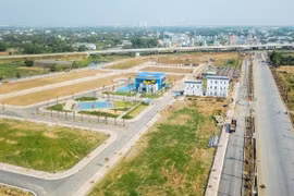 'Đóng băng' suốt 2 năm, giá đất nền vùng ven TP HCM sắp phục hồi?