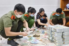 Vận chuyển tiền tệ, vàng trái phép qua biên giới có dấu hiệu gia tăng