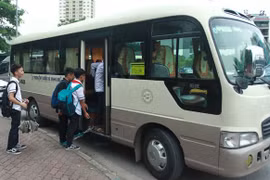 Từ 2025, ô tô kinh doanh chở trẻ mầm non và học sinh phải sơn màu vàng đậm