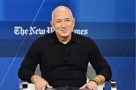 Người sáng lập Amazon Jeff Bezos giữ mức lương cơ bản khiêm tốn trong suốt 20 năm