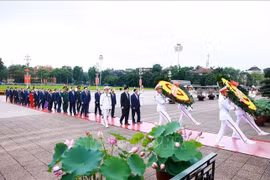 Lãnh đạo Đảng, Nhà nước vào Lăng viếng Chủ tịch Hồ Chí Minh