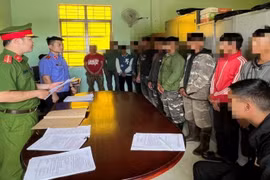 Gia Lai: Khởi tố 30 thanh, thiếu niên mang theo hung khí hỗn chiến trong đêm