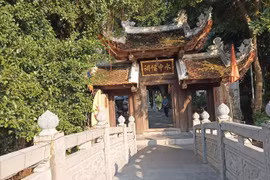 Đền Thuỷ Trung Tiên, di tích lịch sử độc đáo giữa trung tâm Thủ đô