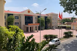 Phú Xuyên (Hà Nội): Liên tiếp các "nhà thầu quen mặt" bị cấm thầu!