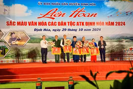 Lắng đọng với không gian văn hoá truyền thống trong Liên hoan Sắc màu văn hóa các dân tộc ATK Định Hóa