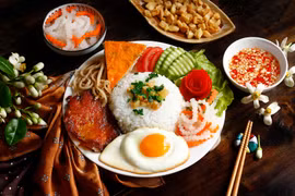 Cơm tấm cùng nhiều món ăn Việt vào top món từ gạo ngon nhất Đông Nam Á