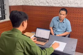 Giám đốc Công ty Bông Sen Vàng sử dụng tài liệu giả lừa đảo chiếm đoạt tài sản
