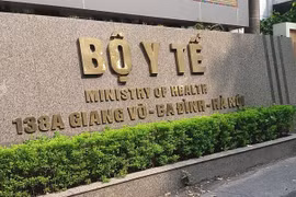 Chống tin giả: Bộ Y tế bác bỏ thông tin "100-500 ca nhiễm COVID-19 trong 4-6 ngày"