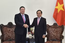 Phó Thủ tướng Trần Lưu Quang tiếp Đại sứ Hoa Kỳ tại Việt Nam Marc Evans Knapper