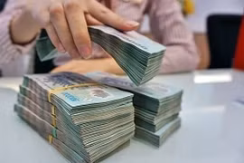 Tiền gửi tại các tổ chức tín dụng chạm ngưỡng kỷ lục 13,4 triệu tỷ đồng