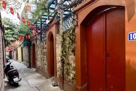 Ấn tượng ngõ cổng vòm giữa lòng Thủ đô