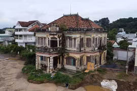 Khẩn trương hoàn tất thủ tục để xếp hạng di tích biệt thự trăm tuổi ở Đồng Nai