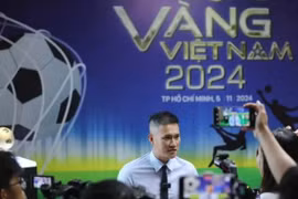 Cựu danh thủ Lê Công Vinh làm trợ lý cho câu lạc bộ Sông Lam Nghệ An