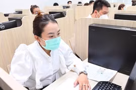 UBND TP HCM tổ chức thi nâng ngạch công chức, ai đủ điều kiện dự thi?