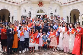 Tổng Bí thư, Chủ tịch nước Tô Lâm thăm Đại sứ quán và cộng đồng người Việt Nam tại Cuba