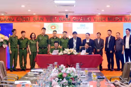 Phát triển ứng dụng dữ liệu dân cư, định danh và xác thực điện tử phục vụ chuyển đổi số quốc gia