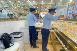 Tiền Giang: Kiểm tra 4 cửa hàng vàng, nhiều vi phạm được phát hiện
