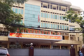 Tước danh hiệu 2 nữ cảnh sát tham gia "tiệc" ma túy