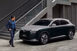 VF 8 Lux trong mắt chuyên gia xe: Thông minh hơn, đẳng cấp hơn
