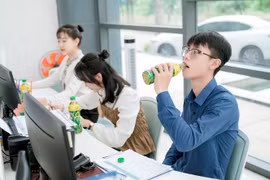 Cách giảm stress khi gồng gánh deadline mùa cuối năm 