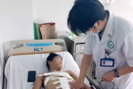 Kon Tum: Cứu sống thiếu niên bị rách toác ngực, lộ toàn bộ nội tạng
