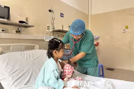 Ghép tim thành công cho cháu bé 7 tuổi