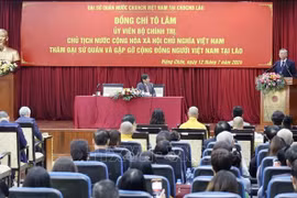 Chủ tịch nước Tô Lâm thăm Đại sứ quán và gặp gỡ cộng đồng người Việt Nam tại Lào