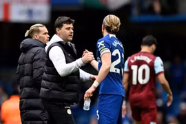 Chelsea bất ngờ chia tay HLV Pochettino