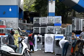 Ấn Độ cho các học sinh nghỉ hè sớm vì nhiệt độ tăng cao