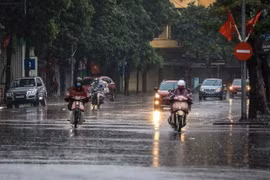 Dự báo thời tiết ngày 15/8: Bắc Bộ tiếp tục có mưa rào và dông rải rác
