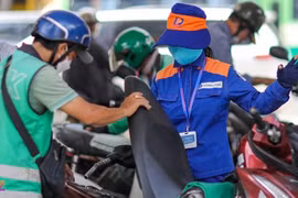 Chính phủ yêu cầu Bộ Công Thương tuyệt đối không để thiếu hụt, đứt gãy nguồn cung xăng dầu
