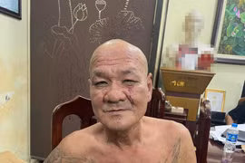 Bắt giữ đối tượng dùng dao đâm người trên phố ở Hà Nội