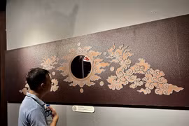 Chiêm ngưỡng hình tượng rồng trên bia Tiến sĩ ở Văn Miếu - Quốc Tử Giám