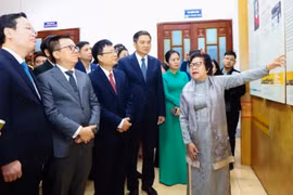 Triển lãm 'Theo dấu chân Đại tướng' và khánh thành 'Không gian trải nghiệm số' giai đoạn 1