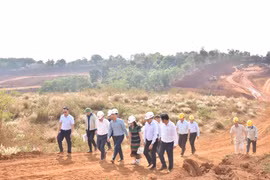 Bộ trưởng Tài Nguyên và Môi trường Đặng Quốc Khánh làm việc với tỉnh Đăk Nông và Công ty Nhôm Đăk Nông- TKV