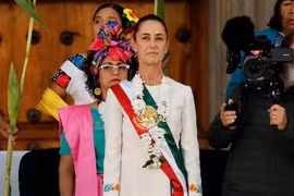 Nữ Tổng thống đầu tiên Claudia Sheinbaum của Mexico tuyên thệ nhậm chức