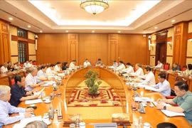 Bộ Chính trị cho ý kiến về dự thảo báo cáo thực hiện Chiến lược phát triển kinh tế-xã hội