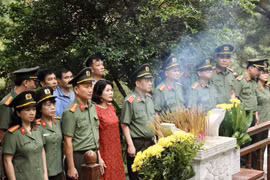 Báo Công an nhân dân hỗ trợ xây dựng nhà tình nghĩa cho cán bộ chiến sỹ hoàn cảnh khó khăn