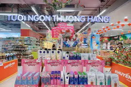 Nhà bán lẻ đua nhau giảm giá trước thềm Ngày Quốc tế Phụ nữ