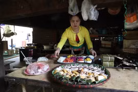 Mâm 'cỗ lá' của người Mường gồm những món ăn gì?