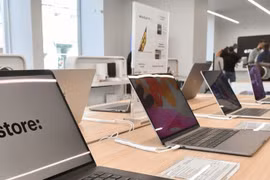 MacBook Apple vẫn đang "làm mưa làm gió" tại Nga