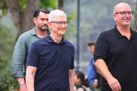 CEO Apple Tim Cook: Việt Nam đang nổi lên như một trung tâm sản xuất hàng đầu của Apple