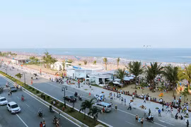 Tiếp tục giao Đoàn thanh niên vận hành các ki-ốt tại biển Sầm Sơn