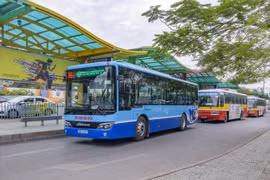 Hà Nội: Sản lượng vận tải hành khách công cộng còn thấp