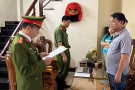 Bắt tạm giam giám đốc doanh nghiệp tại Gia Lai buôn bán hóa đơn trái phép