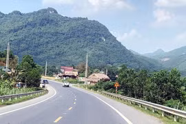 Đề xuất điều chỉnh, đầu tư tuyến đường Chợ Mới - Bắc Kạn lên 4 làn xe