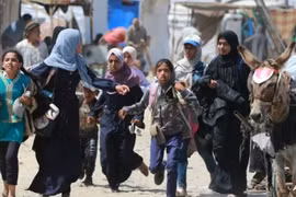 Xe tăng Israel tiến sâu vào Rafah, giao tranh dữ dội trên khắp Gaza