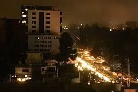 Ecuador mất điện trên toàn quốc, cả nước chìm trong bóng tối