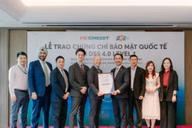 FE CREDIT nhận chứng chỉ bảo mật quốc tế PCI DSS 4.0 LEVEL 1 từ FPT IS