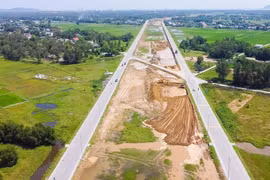 Thấy gì từ năng lực đấu thầu của Công ty Xây dựng Tân Nam vừa bị cấm thầu do chuyển nhượng hợp đồng trái phép?